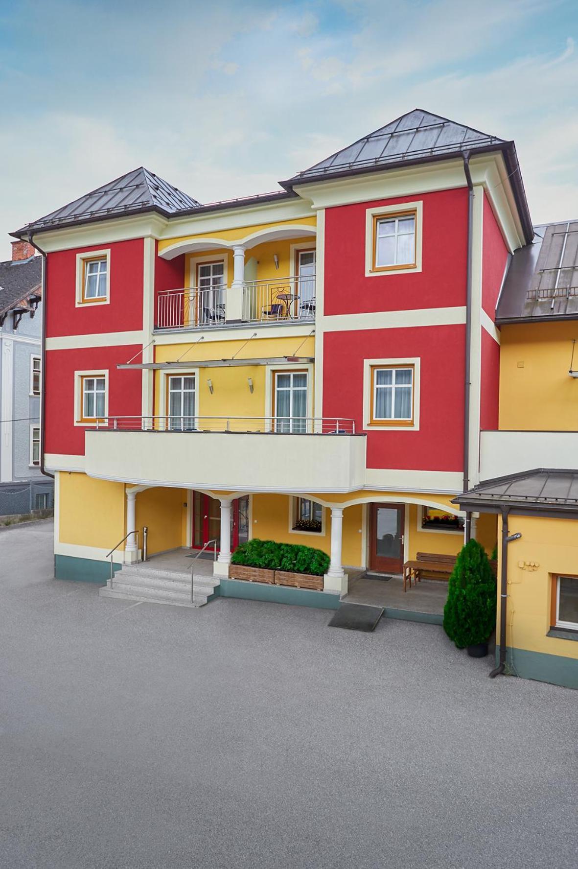Hotel Gasthof Stenitzer 恩斯塔尔豪斯 外观 照片